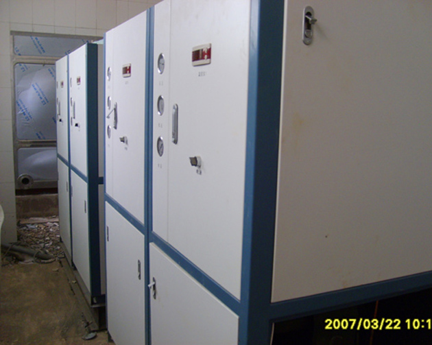 ϴԡ�Uˮ�������ϵ�y(t��ng)���C(j��)