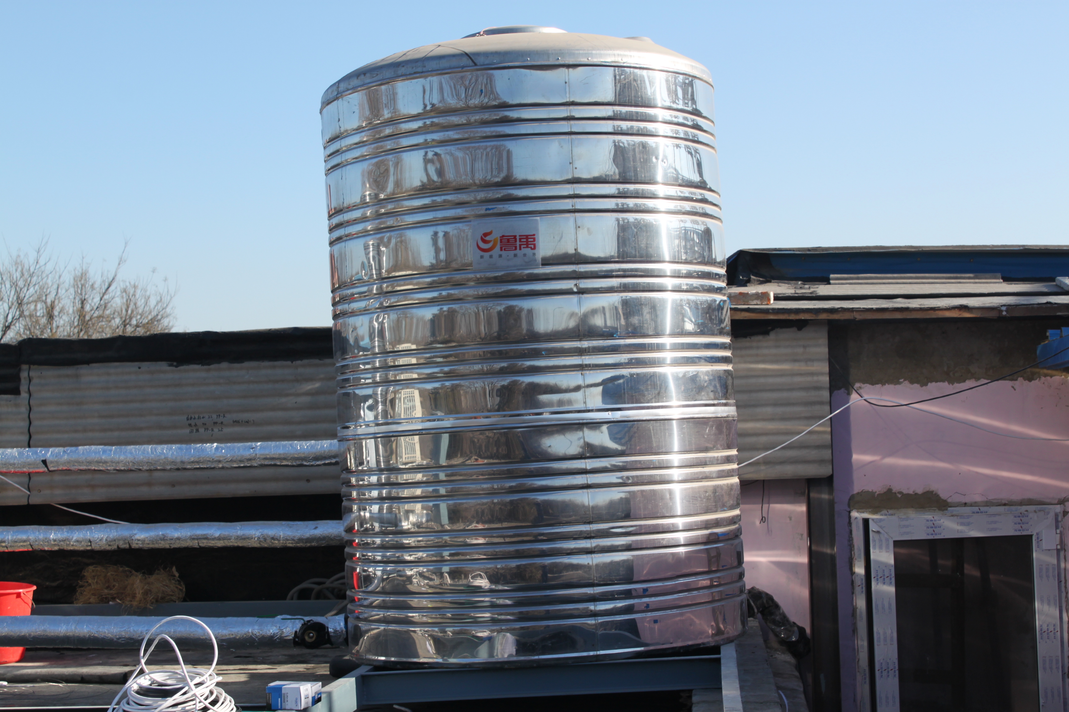 鑫魯禹超低溫空氣源熱泵廠家熱水工程水箱 鑫魯禹超低溫空氣源熱泵廠家熱水工程水箱